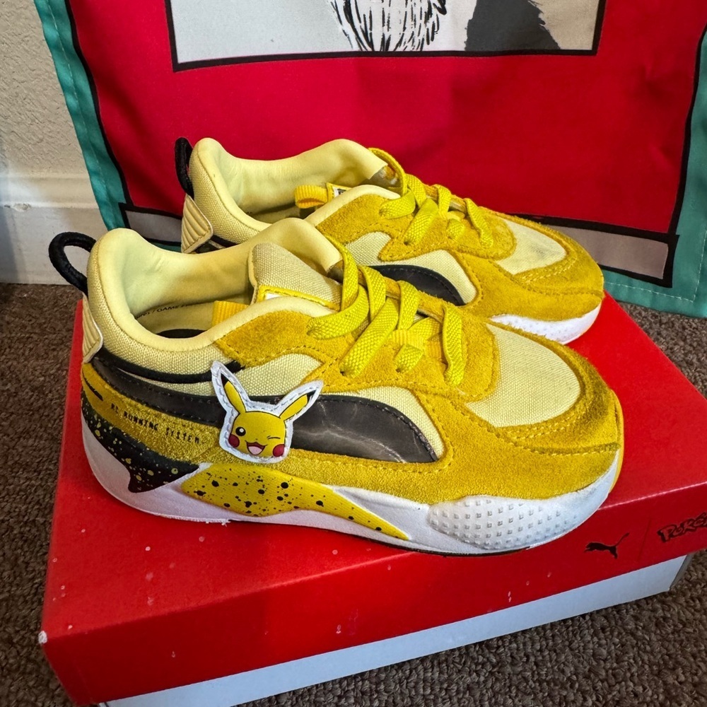 PUMA x POKEMON Sneakers Pikachu Kids Size 9C Shoes Collaboration Unisex 2022 - Picture 4 of 9